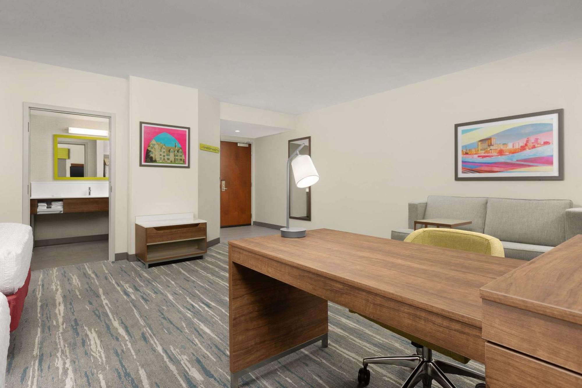 Hampton Inn & Suites Durham University Medical Center Exteriör bild
