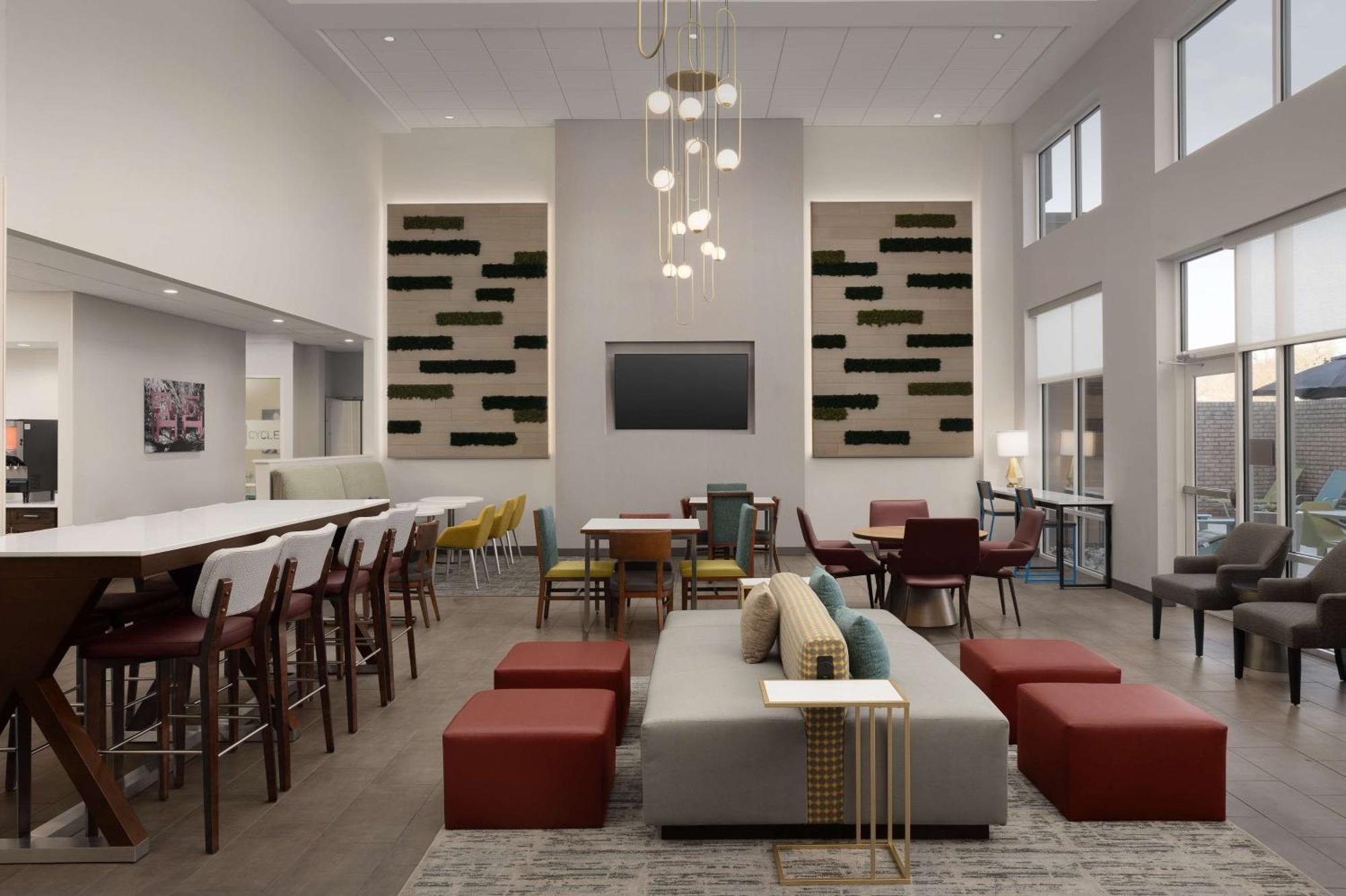 Hampton Inn & Suites Durham University Medical Center Exteriör bild